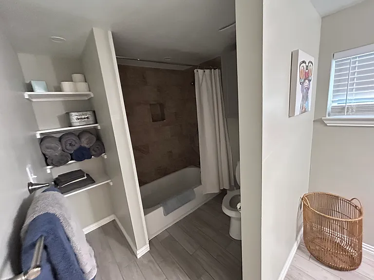 506 N Charles St — Photo 14