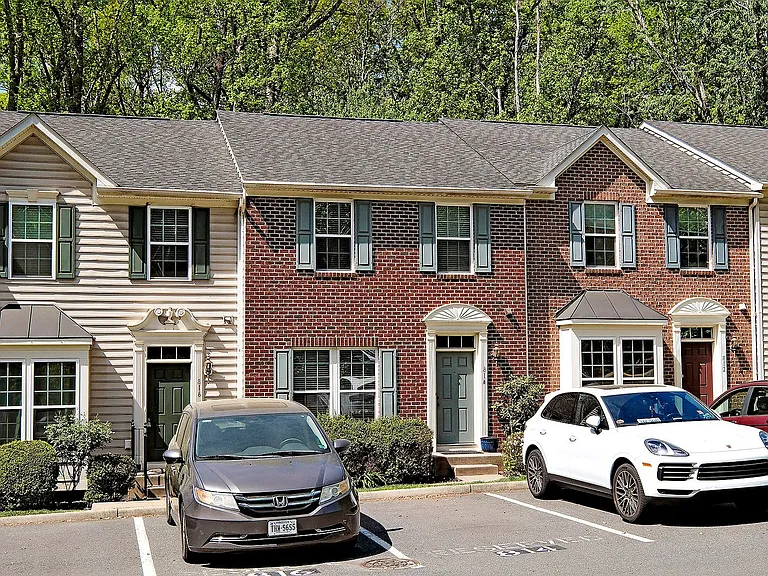 814 Rock Creek Rd — Photo 1