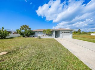 46 Oakland Hills Ct, Rotonda West, FL 33947
