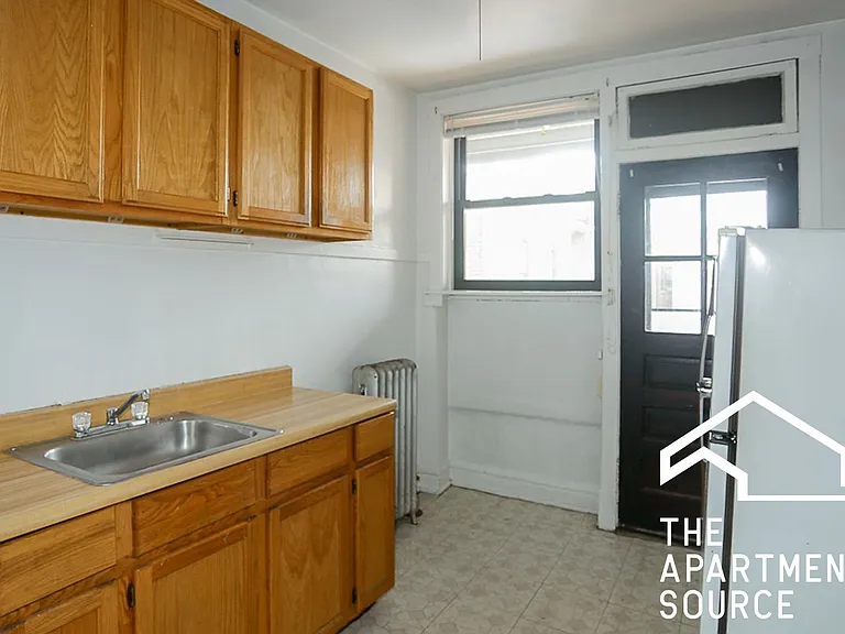 2612 W Gunnison St #3R — Photo 1