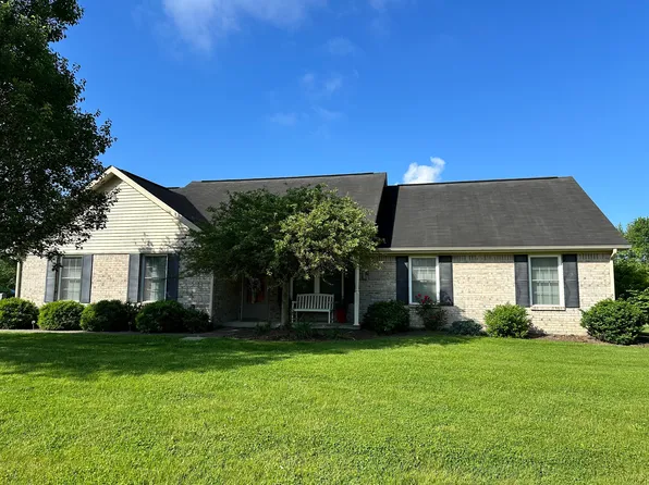 12 Cherrywood Ct, Greencastle, IN 46135