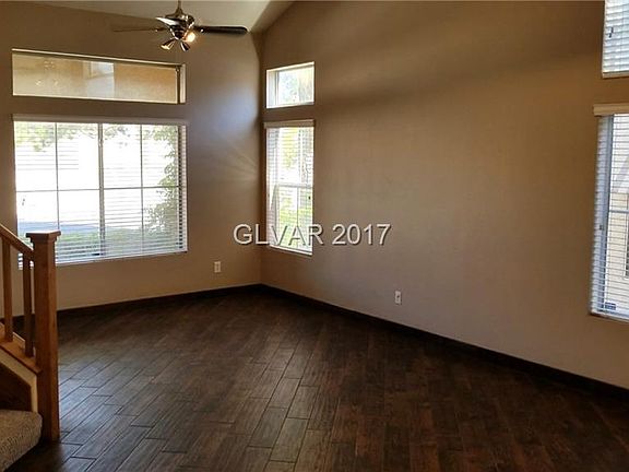 5th image of 3363 S Park St