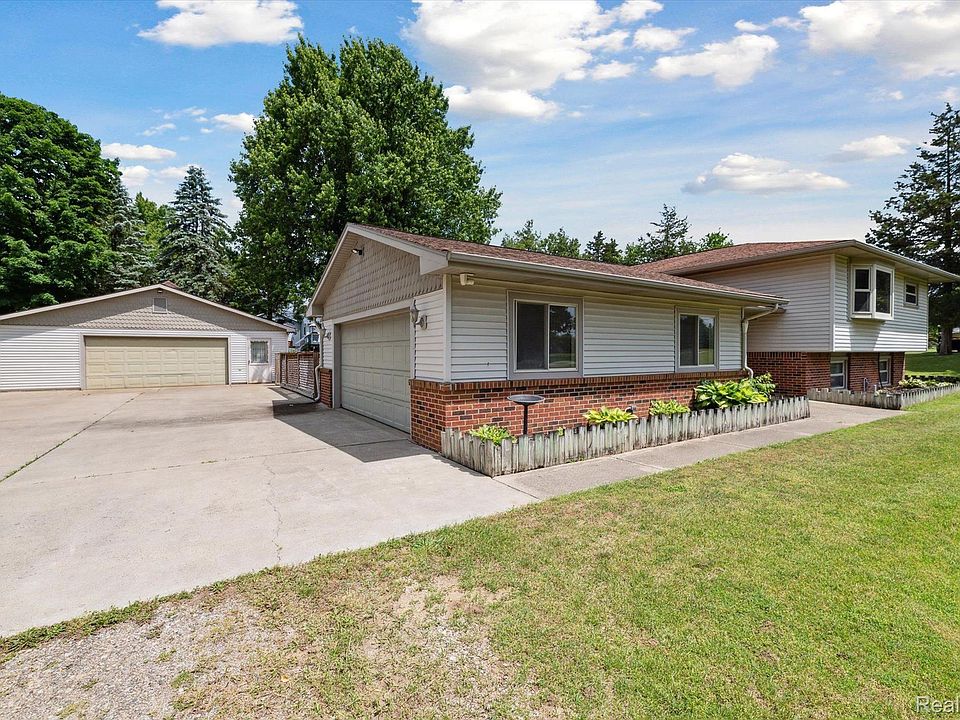 1st image of 12481 Shady Oak Dr