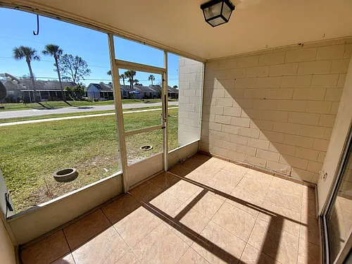 290 Flower Ln Photo 1