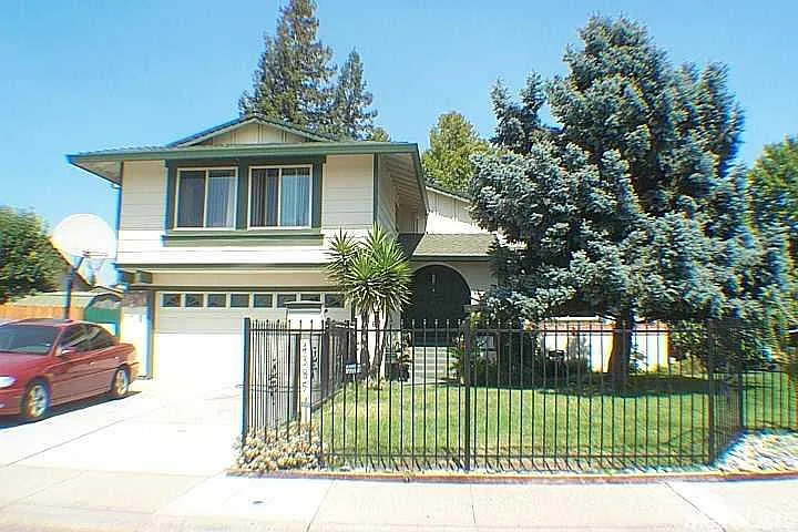 4385 Ardwell Way photo 1
