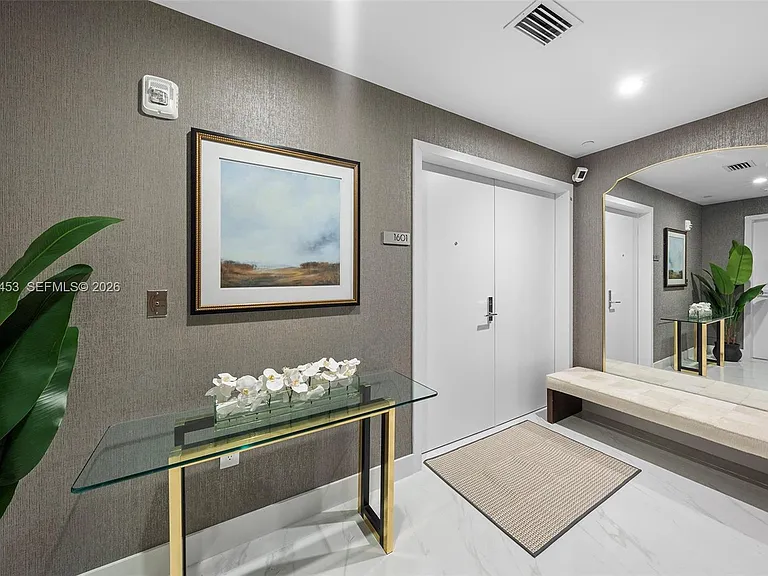 700 NE 24th St #1601 — Photo 27