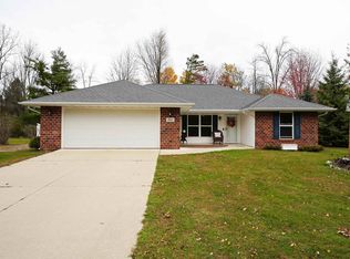 203 Bitters Ave, Oconto, WI 54153