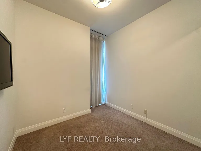 1 Bedford Rd #212 — Photo 13