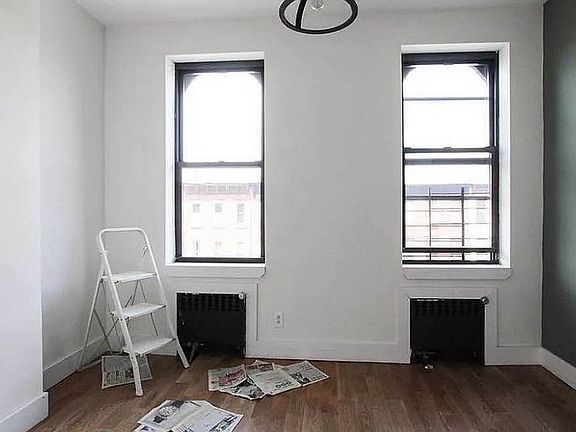 4th image of 344 Marion St #3F