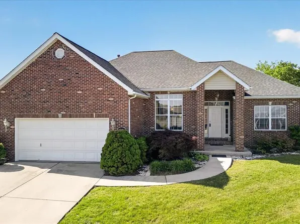 616 Manor Ln, Millstadt, IL 62260