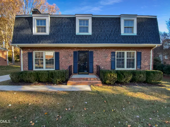 3136 Merrianne Dr, Raleigh, NC 27607