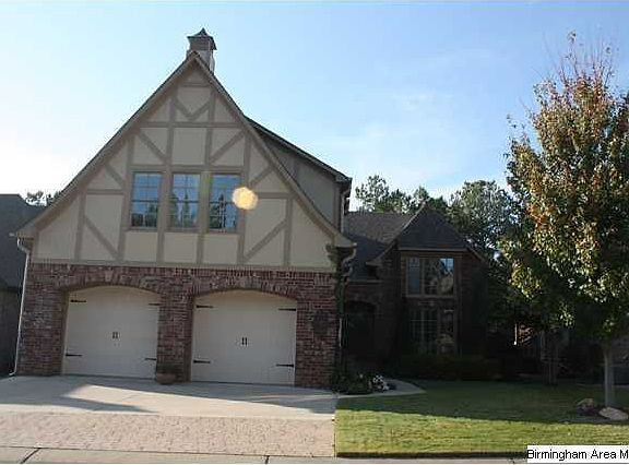 2nd image of 110 Glengerry Dr