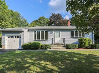 19 Rennert Ln, Bardonia, NY 10954