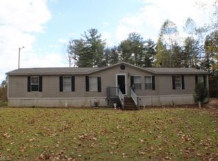 313 Webster Rd, Mount Airy, NC 27030