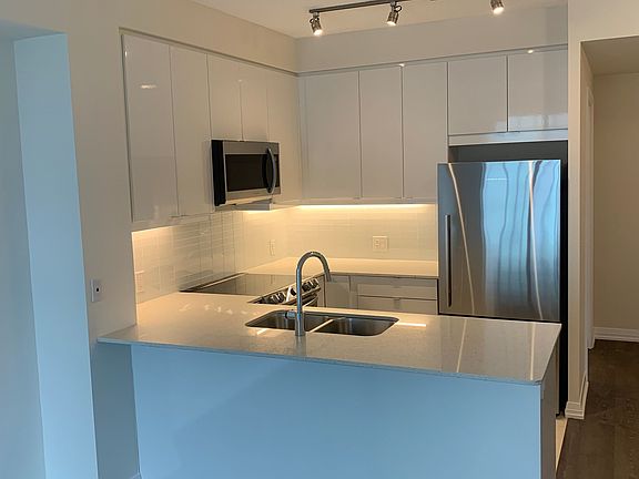 4th image of 50 Thomas Riley Rd #1310