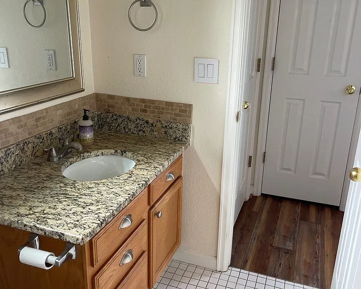 223 Maggie St — Photo 10