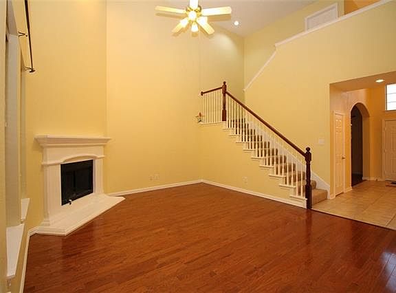 3rd image of 5908 Summerwood Dr