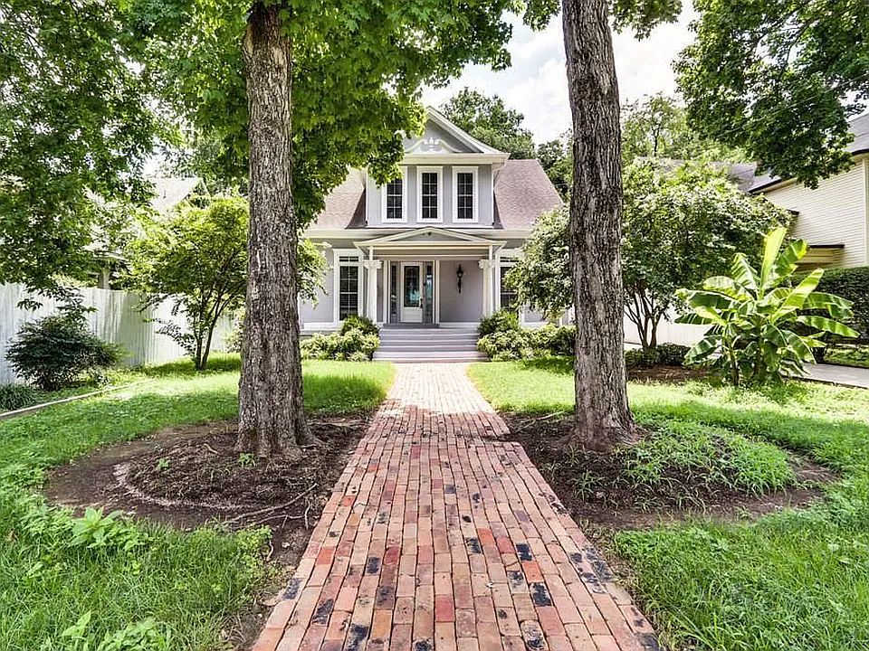 1st image of 825 Acklen Ave