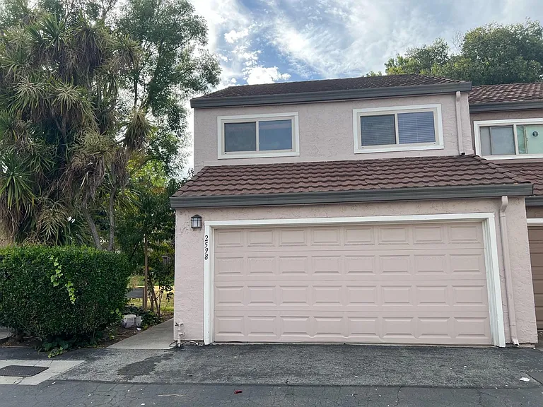 2598 Knightsbridge Ln — Photo 24