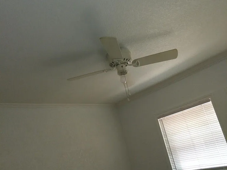 1604 W Hollywood Ave — Photo 5