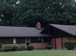 24650 Hilltop Dr, Beachwood, OH