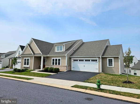 1855 Emerald Way, Mount Joy, PA 17552
