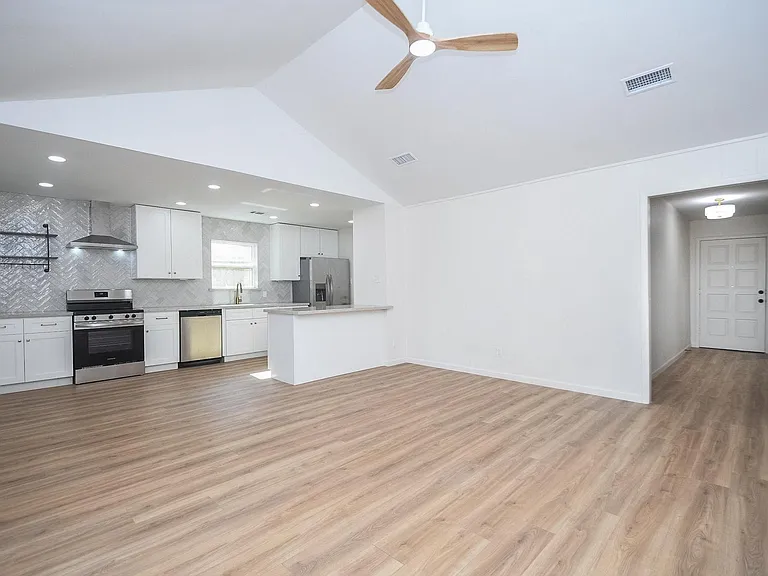 10442 Norton Dr — Photo 9