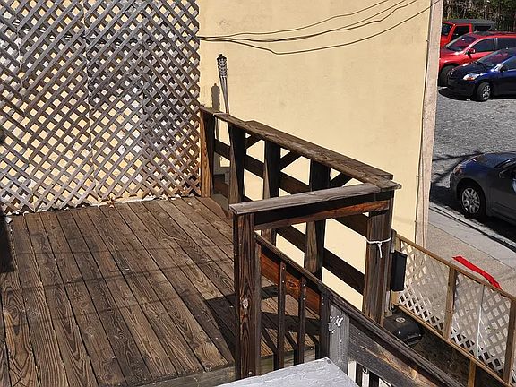 2nd image of 4237 Main St Floor 2
