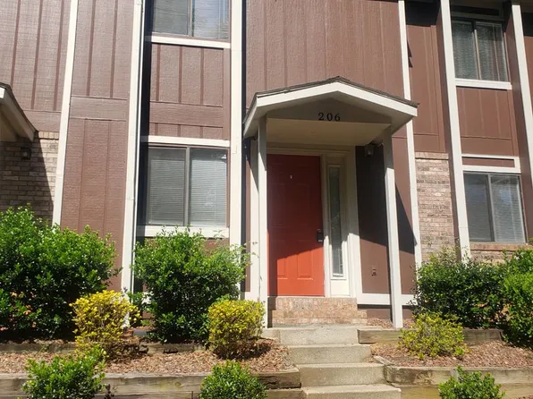 206 Candlebrook Dr, Enterprise, AL 36330