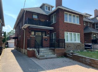 900 Avenue Rd #3, Toronto, ON M5P 2K6