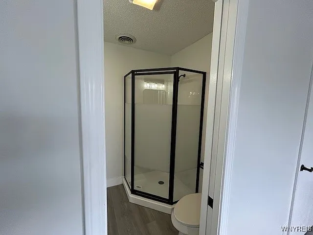 755 Center St — Photo 10