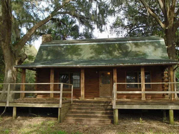 109 Pleasant Trl, Crescent City, FL 32112