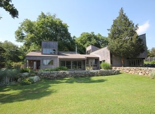 5 Fairview Ave, Westport Point, MA 02791