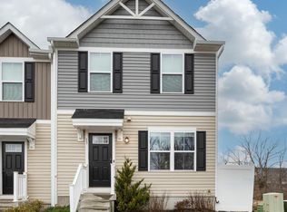 13 Castle Dr, Gilbertsville, PA 19525