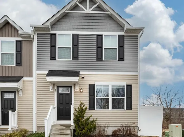 13 Castle Dr, Gilbertsville, PA 19525