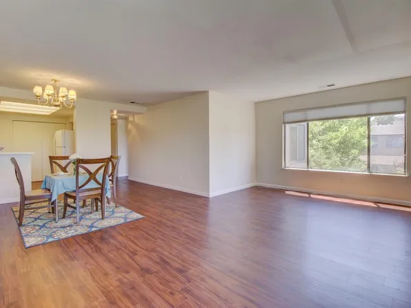 22 Lakeview Ct, Novato, CA 94947