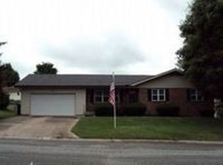 523 Carson St, Neosho, MO 64850