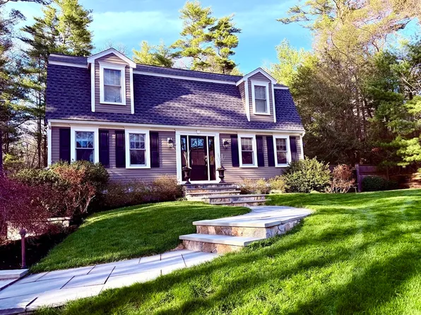 66 Simmons Dr, Duxbury, MA 02332