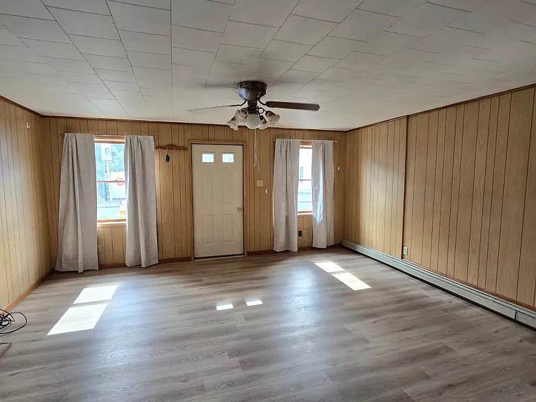 1584 State Route 106 — Photo 3