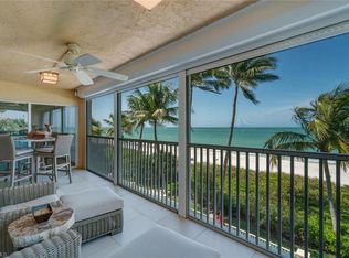 9517 Gulf Shore Dr APT 301, Naples, FL 34108