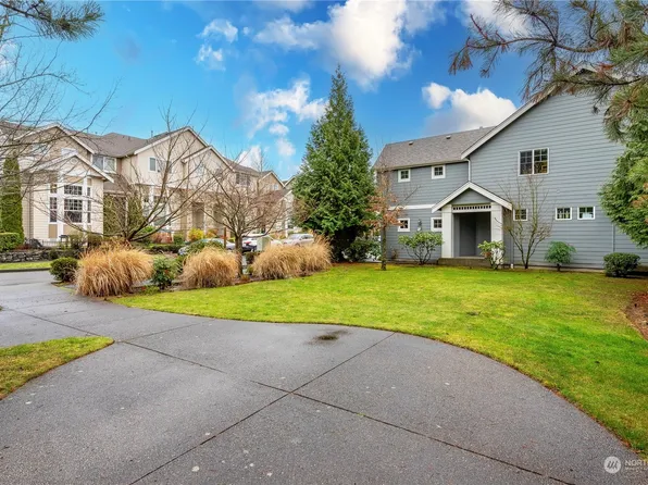 428 Tacoma Place NE, Renton, WA 98056
