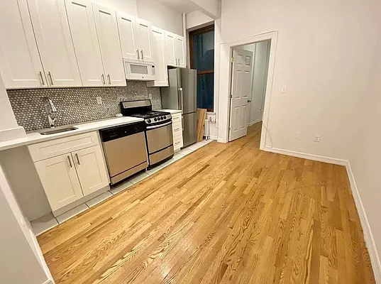 Rented by J PRESTON AND ASSOCIATES INC | media 11