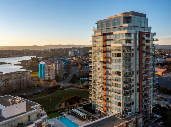 60 Saghalie Rd #705, Victoria, BC V9A 0H1
