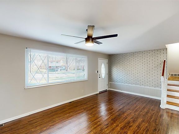 4th image of 9667 Gertrude Ln