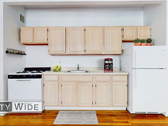 4th image of 18 W 108th St APT 4B
