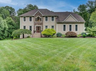 34 Rudnansky Ln, Tolland, CT 06084