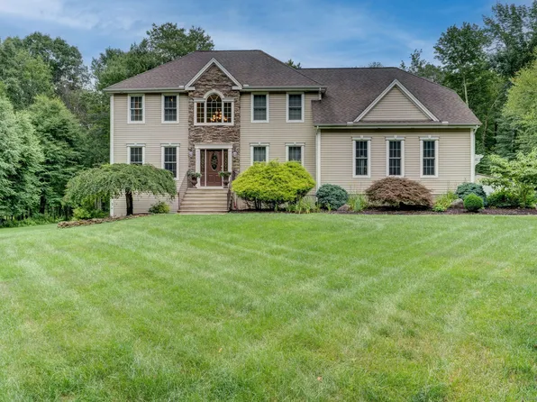 34 Rudnansky Lane, Tolland, CT 06084
