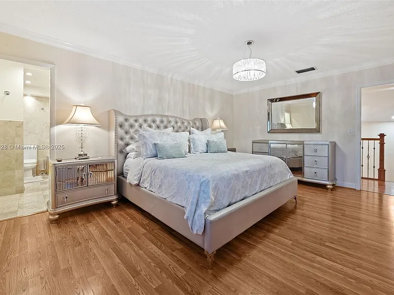 1211 Algeria Ave — Photo 18