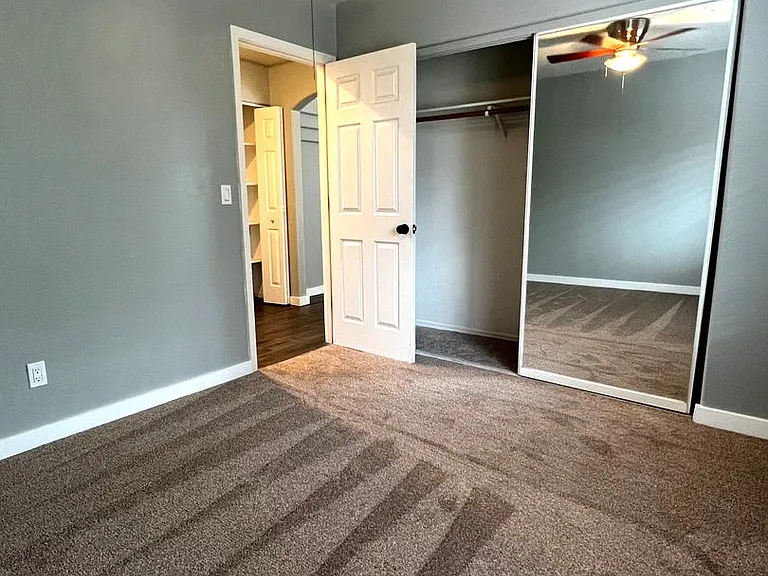8406 E Sommer Dr — Photo 17