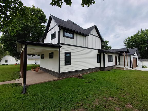2nd image of 614 Thomas St